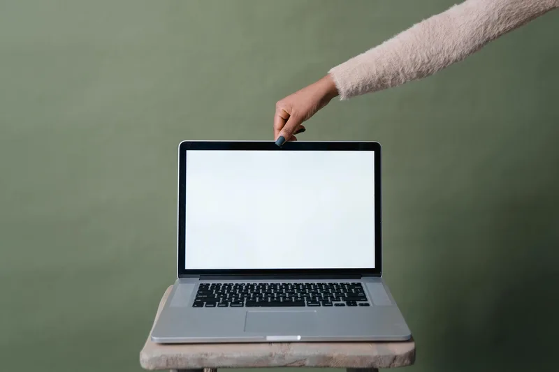 Canva template library open showing checklist templates, filtered to single-page layout — showing how many options exist before customization
