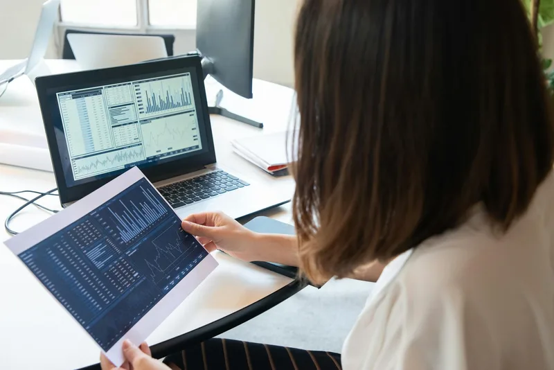 A creator reviewing their email sequence performance dashboard showing open rates and click-through rates